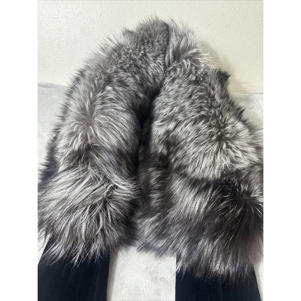 Women’s ST.John Evening Scarf Dyed Fox 95% Silk Velvet Lining Gray One Size - Picture 9 of 11